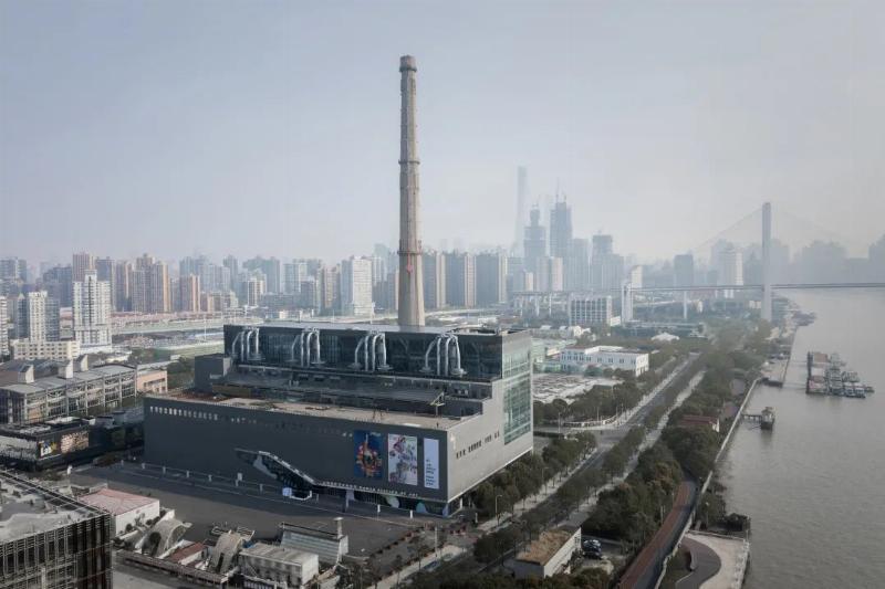 Chanel exposition dans un musée d’art, le style intemporel et la haute couture française